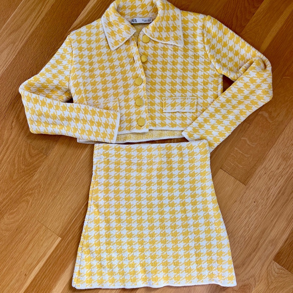 Zara Yellow and White knit Houndstooth Blazer and skirt set